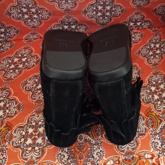 AEROSOLES Linbo Moccasin Style Fringe Black Suede Ankle Boots Size 6 - Picture 14 of 14
